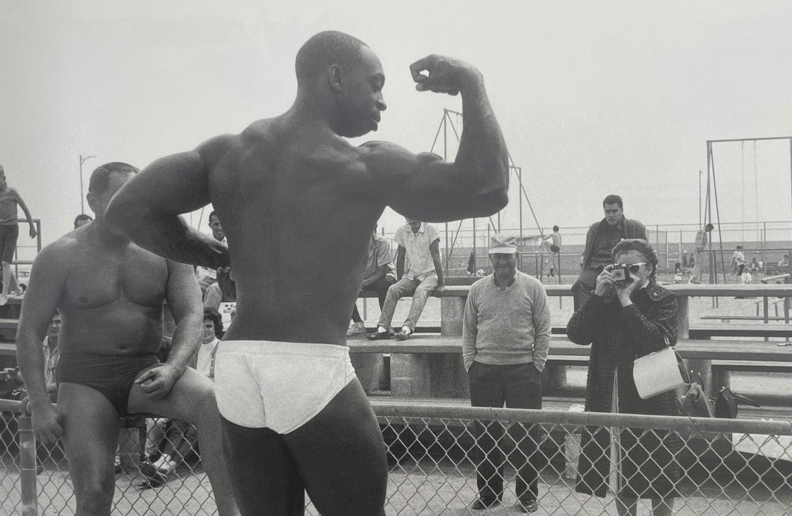 Bruce Davidson - Los Angeles, 1964: BRUCE DAVIDSON (B.1933) Title - Los Angeles, 1964 Type of Print - Print in Colors Estimated Image Size - 9" x 6" Bruce Davidson is an American photographer known for capturing images of communities an