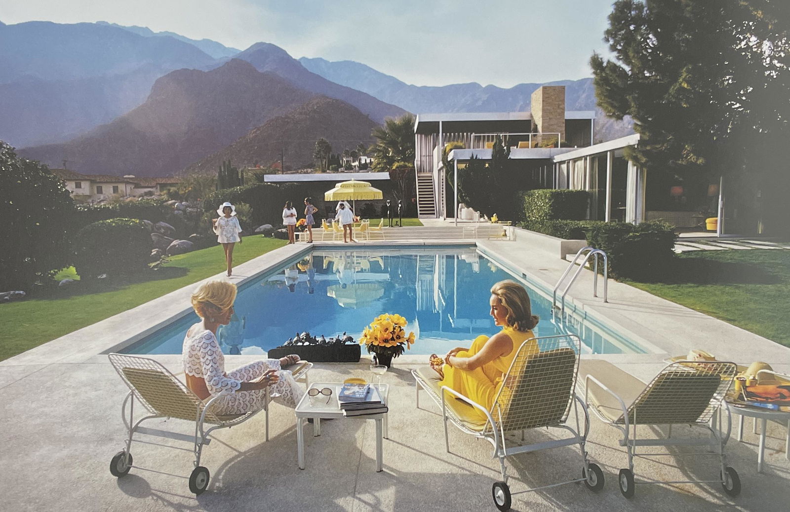 Slim Aarons - Poolside Gossip, 1970 (1 of 1)