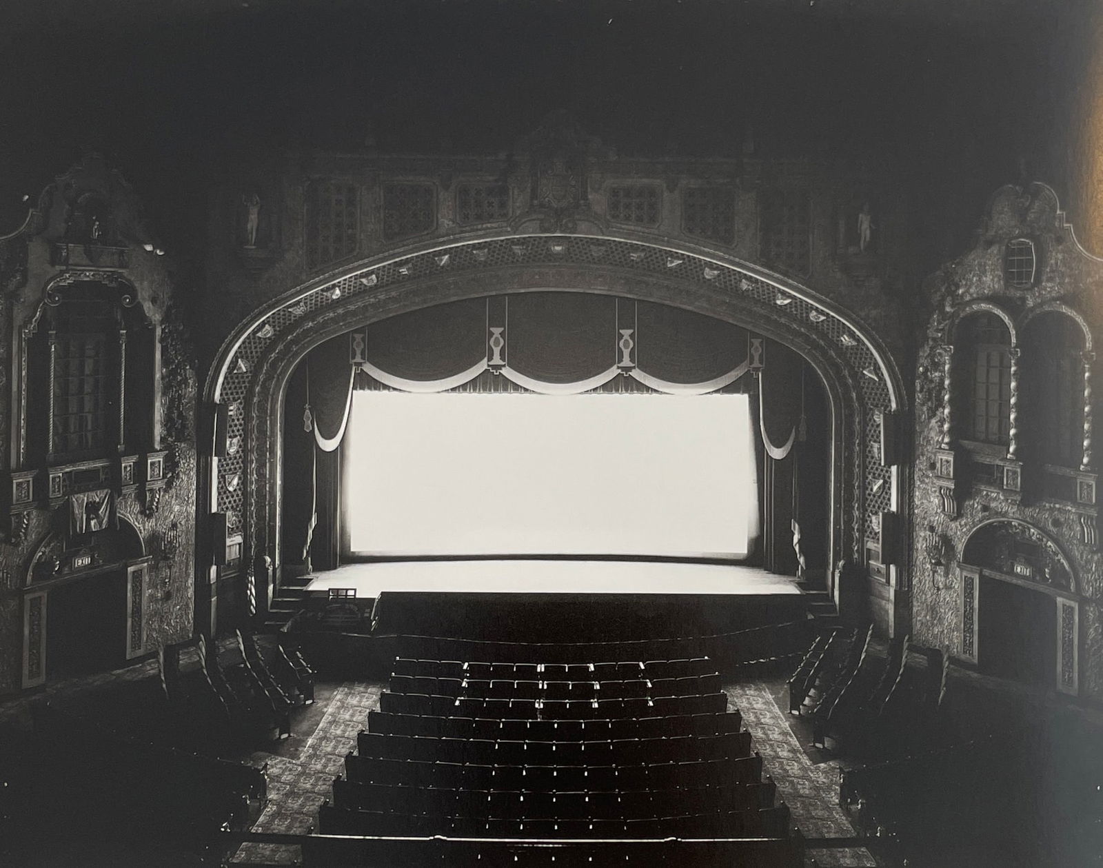 Hiroshi Sugimoto - Marion Palace, Ohio, 1980 (1 of 1)