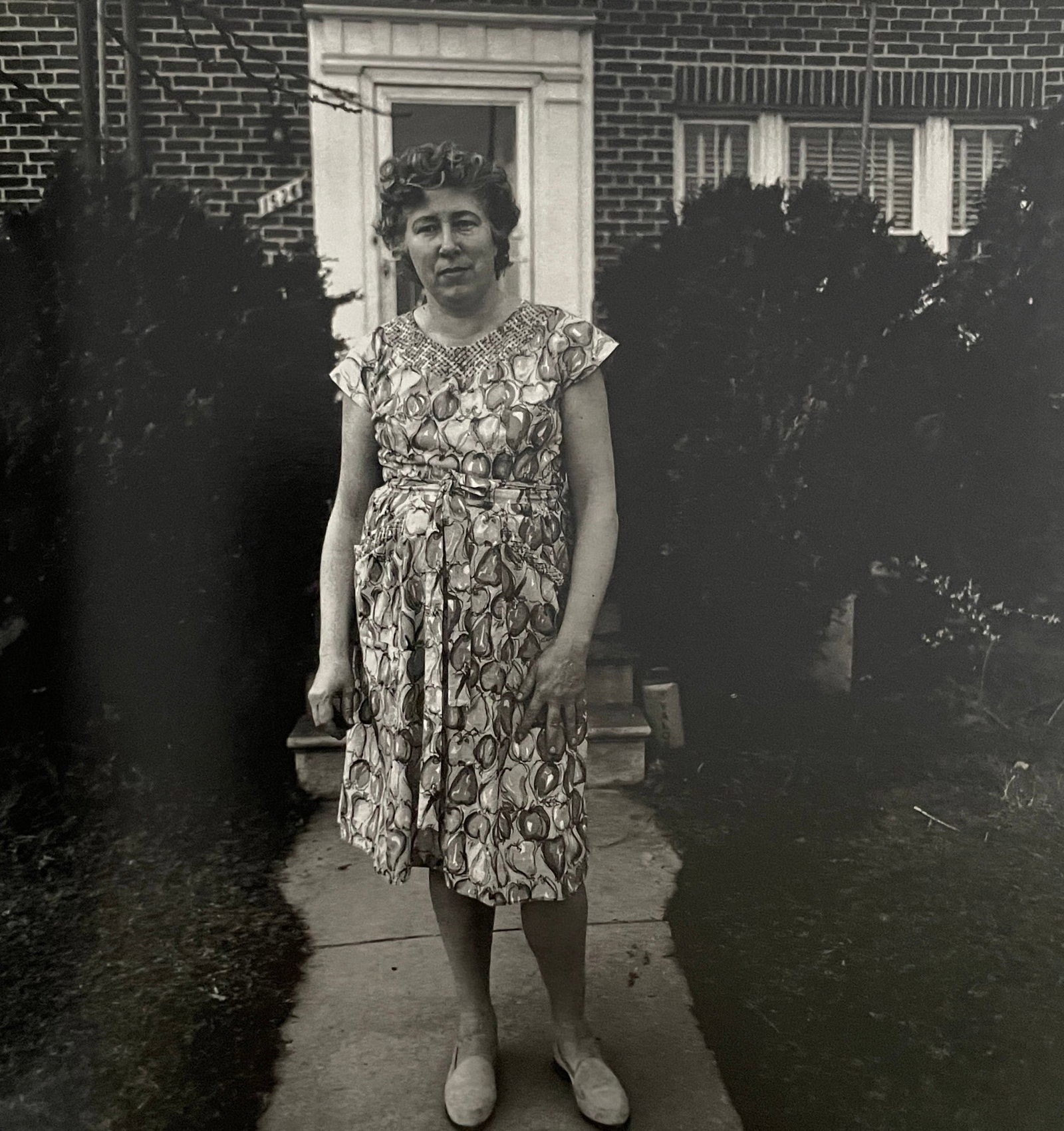 Diane Arbus - Madalyn Murray, 1964: DIANE ARBUS (1923â€“1971) Title - Madalyn Murray, in fron of her home, 1964 Type of Print - Print in Colors Approximate Image Size - 8" x 7 1/2" Diane Arbus was an American photographer best know