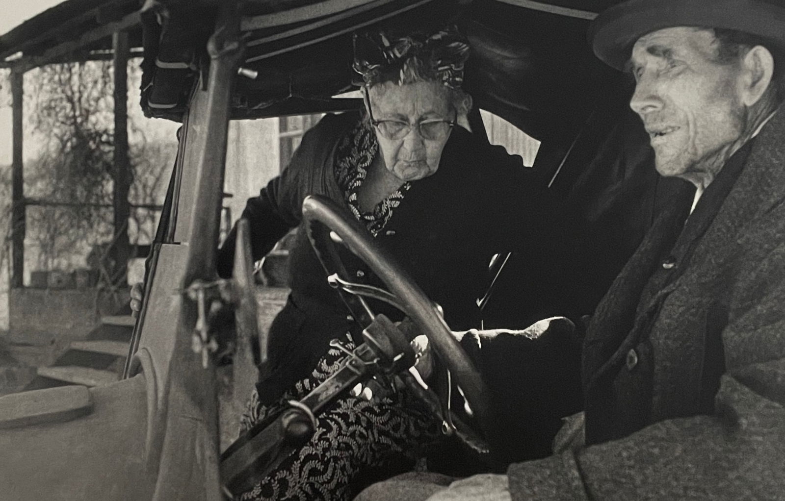 Bruce Davidson - John and Kate Wall, 1955: BRUCE DAVIDSON (B.1933) Title - John and Kate Wall, 1955 Type of Print - Print in Colors Approximate Image Size - 9 5/8" x 6 1/2" Bruce Davidson is an American photographer known for capturing images