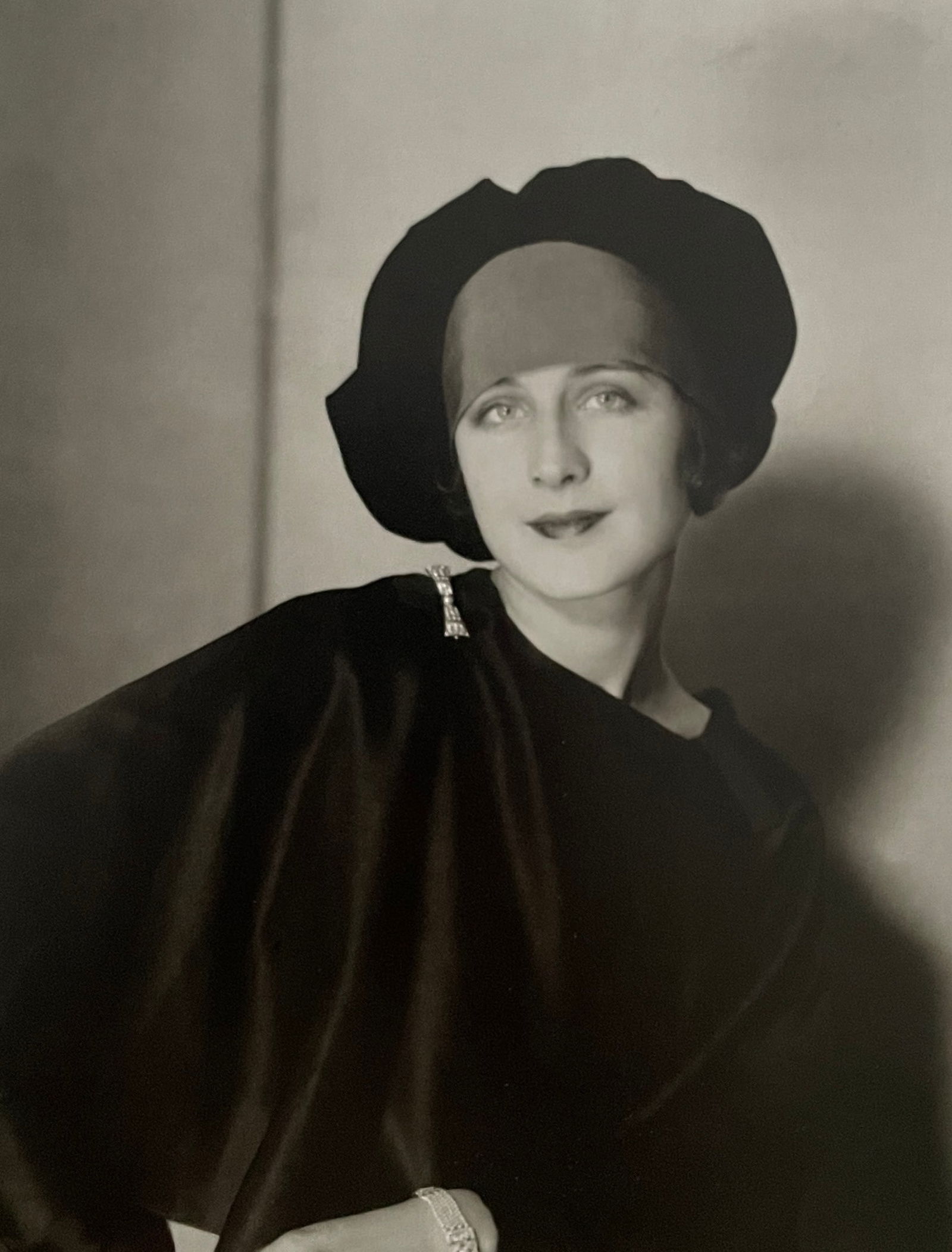 Charles Sheeler - Norma Shearer, 1926: CHARLES SHEELER (1883-1965) Title - Norma Shearer, 1926 Type of Print - Print in Colors Estimated Image Size - 5 3/4" x 7 3/4" Charles Sheeler was an American artist known for his involvement in the P