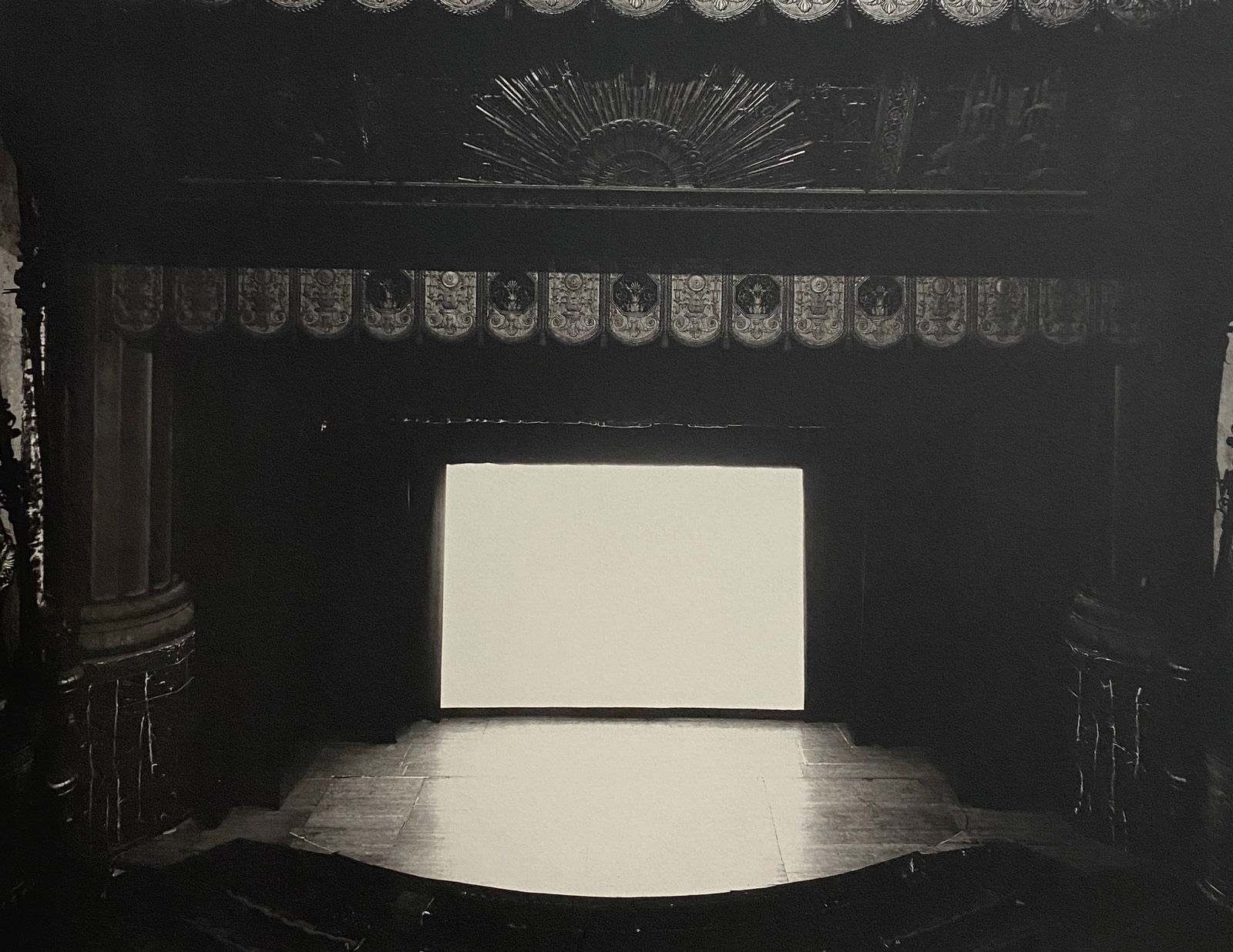 Hiroshi Sugimoto - Beacon Theater, 1979 (1 of 1)