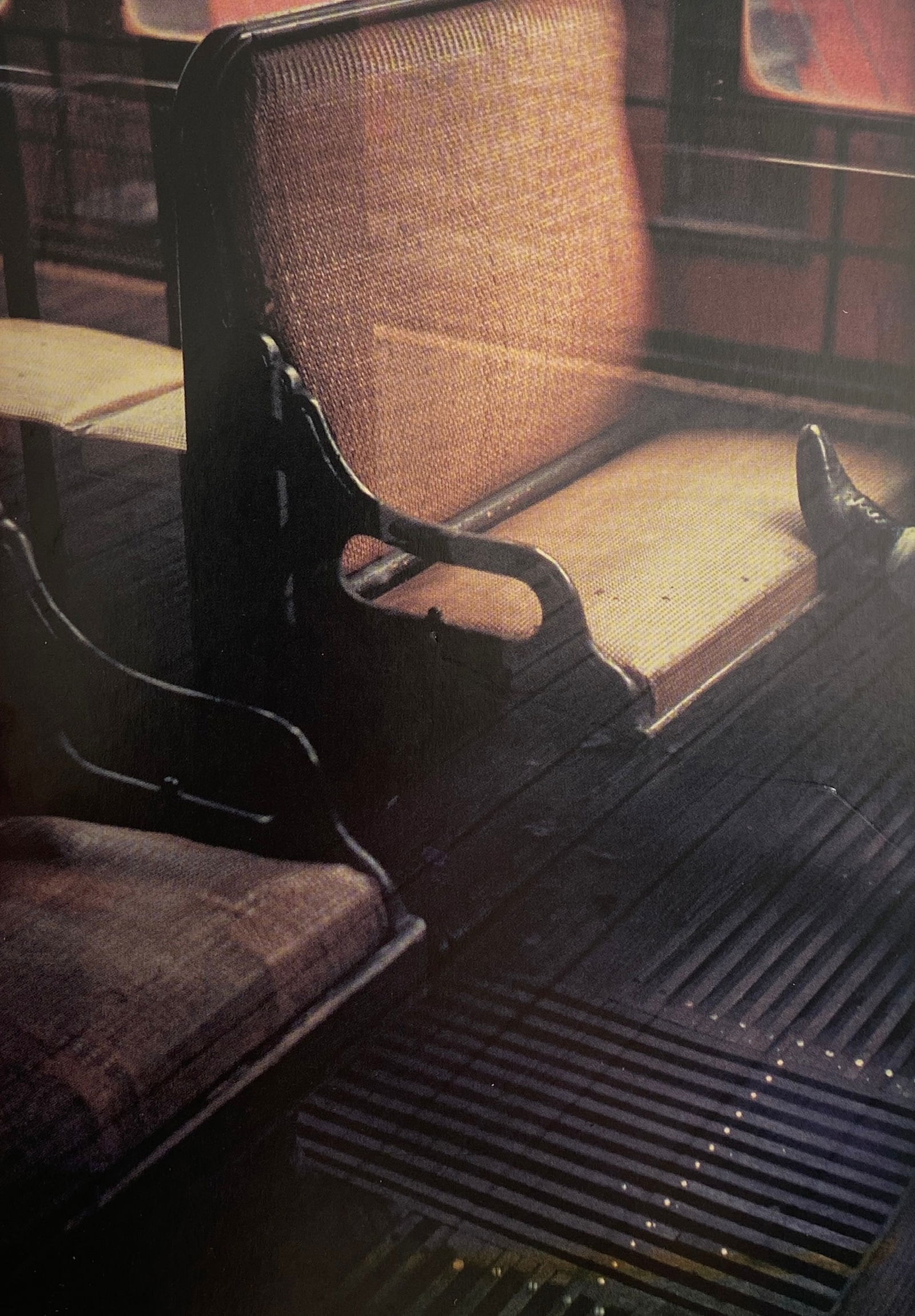 Saul Leiter - Foot on El, 1954 (1 of 1)