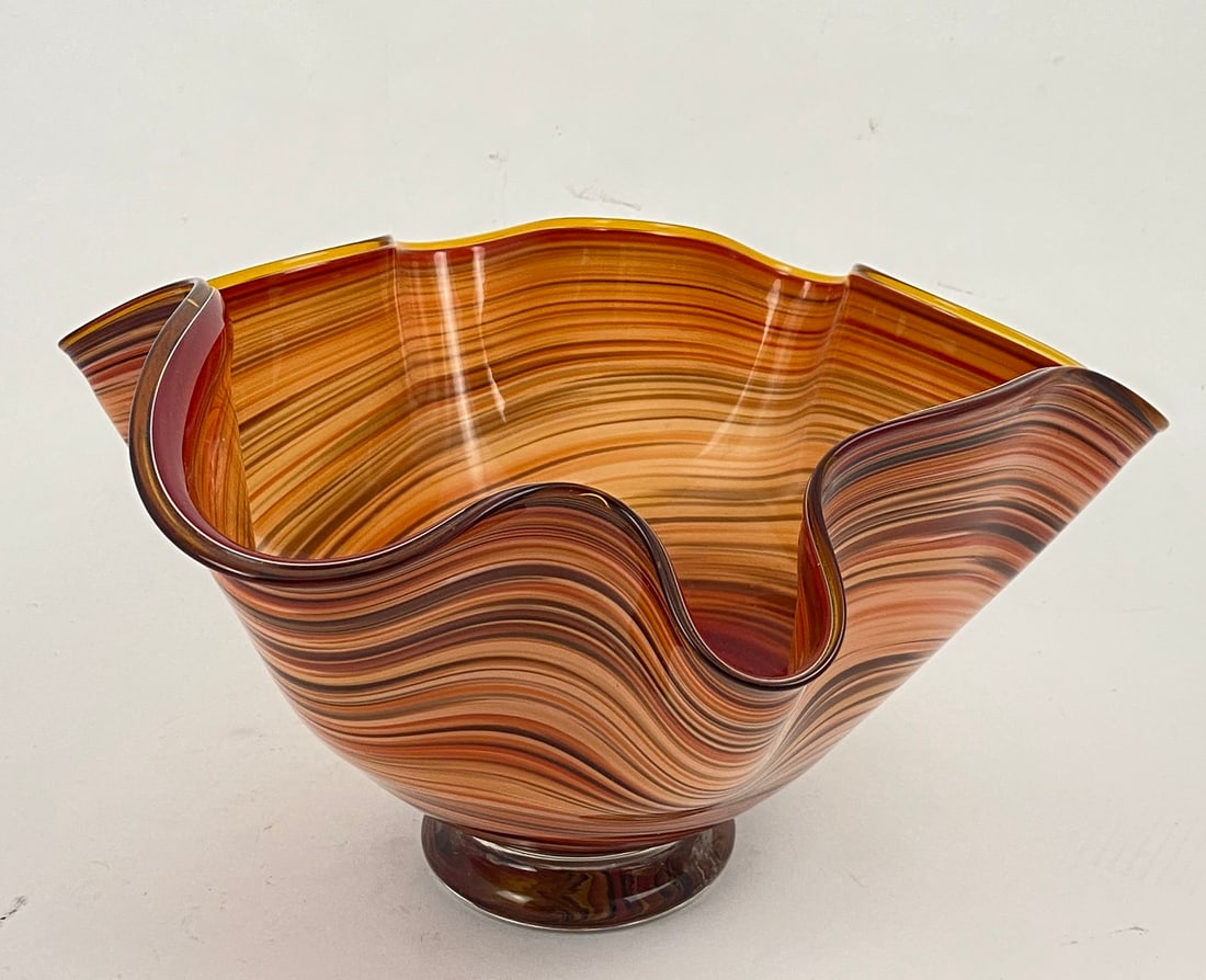 Attributed to Dale Chihuly - Lone Glass Art Bowl (1 of 9)