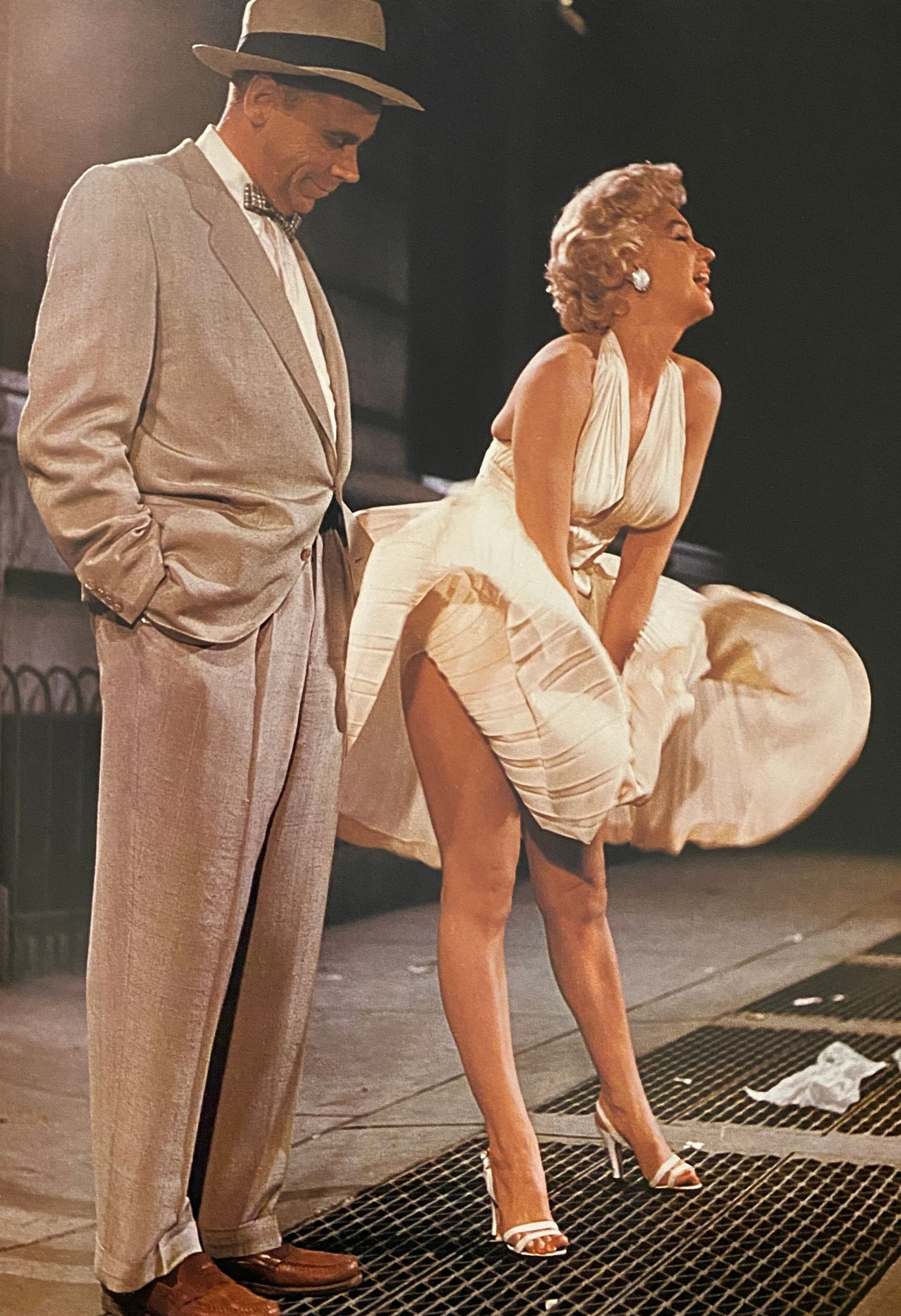 Sam Shaw - Marilyn Monroe and Tom Edwell, 1954: SAM SHAW (1912–1999) Marilyn Monroe and Tom Edwell, New York, 1954 Print, Printed in the 1970s 10" x 7"