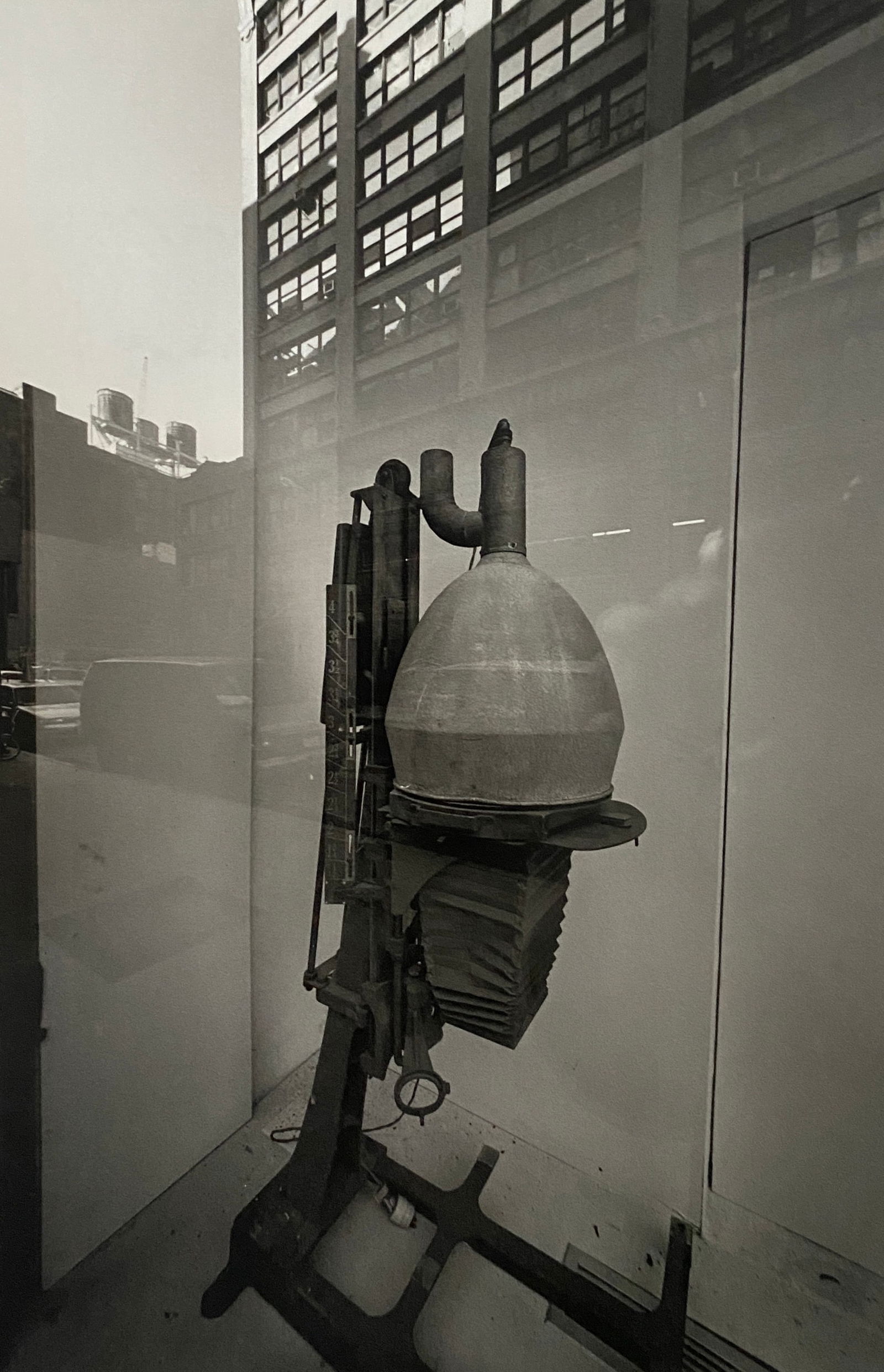 Lee Friedlander - New York City, 2000: LEE FRIEDLANDER (B.1934) New York City, 2000 Print 9" x 6"