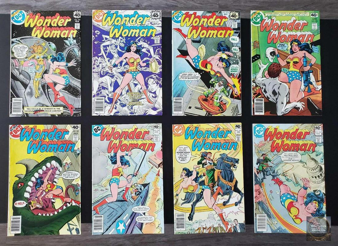 Wonder Woman lot of 8 DC comics. (1 of 9)