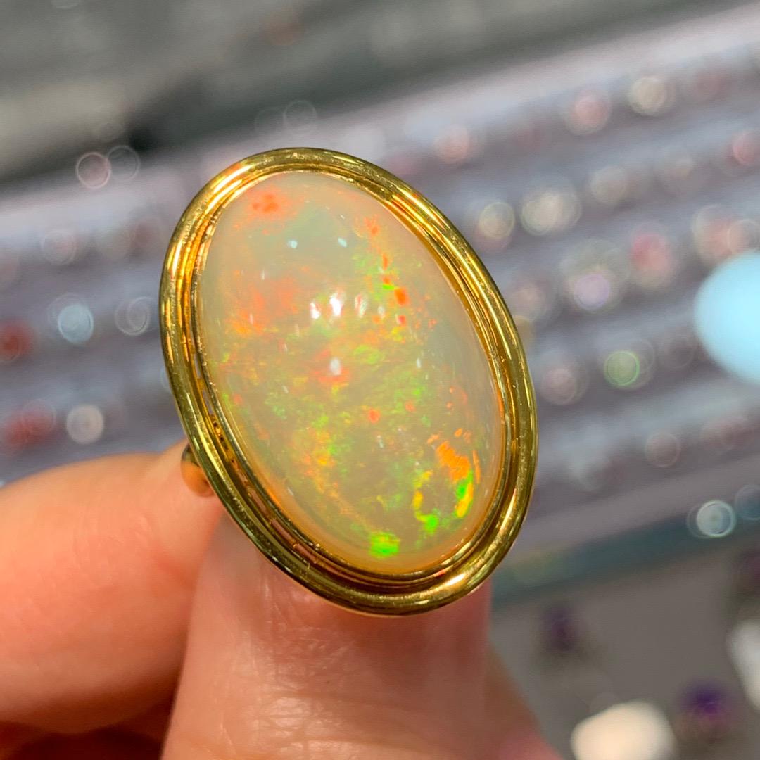 18K Yellow Gold 12.6 CT Opal Ring (1 of 4)