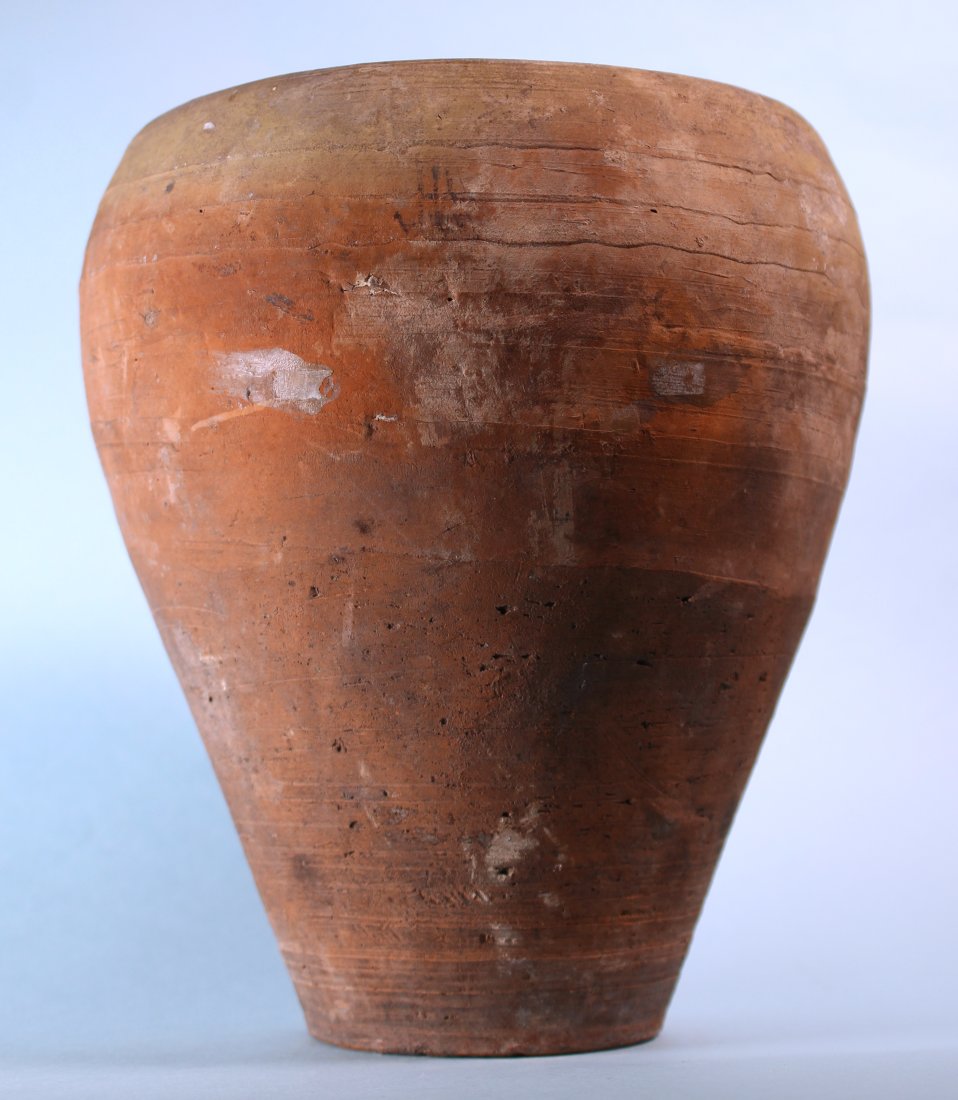 EGYPTIAN PRE-DYNASTIC VASE (1 of 3)