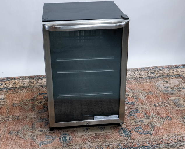 Frigidaire Beverage Center