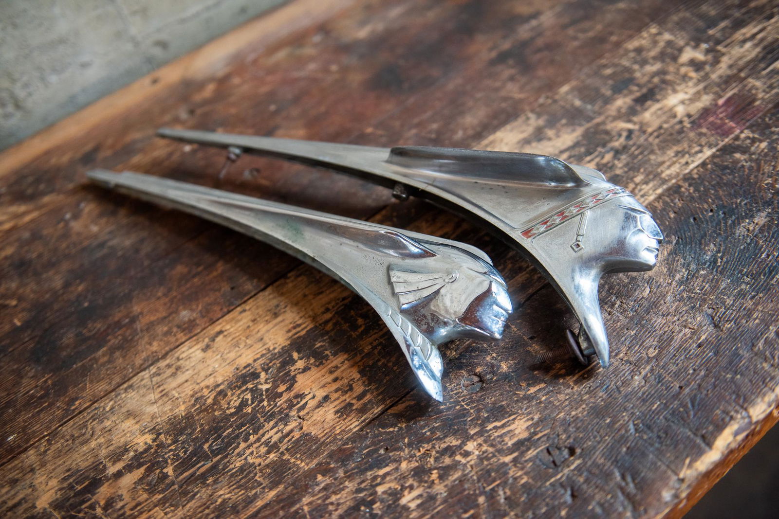 PONTIAC CHIEF CHIEFTAIN HOOD ORNAMENT #6 (1 of 4)