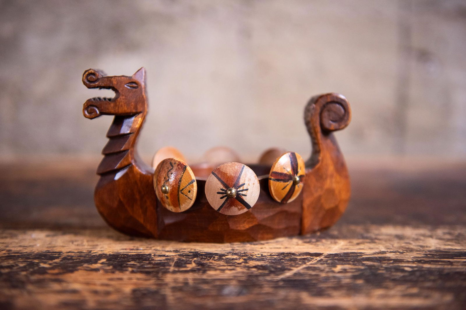 HAND CARVED AHRNEBERG VIKING SHIP SCANDINAVIAN FOLK ART (1 of 8)