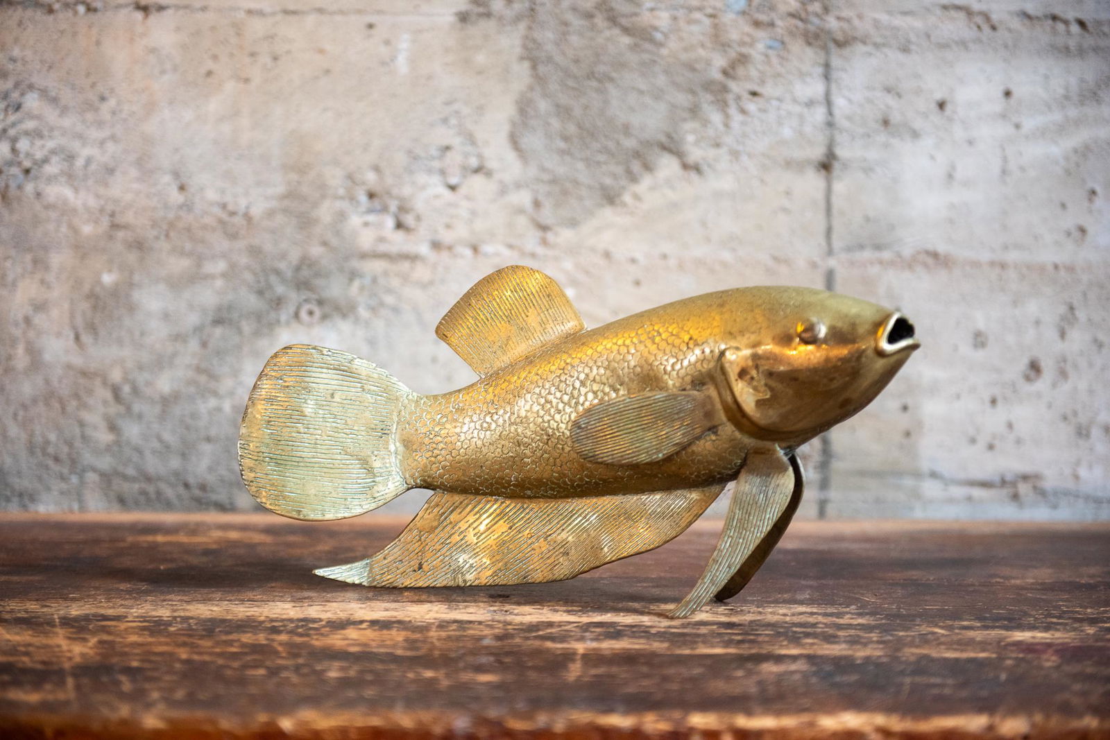 LARGE BRASS FISH (1 of 6)