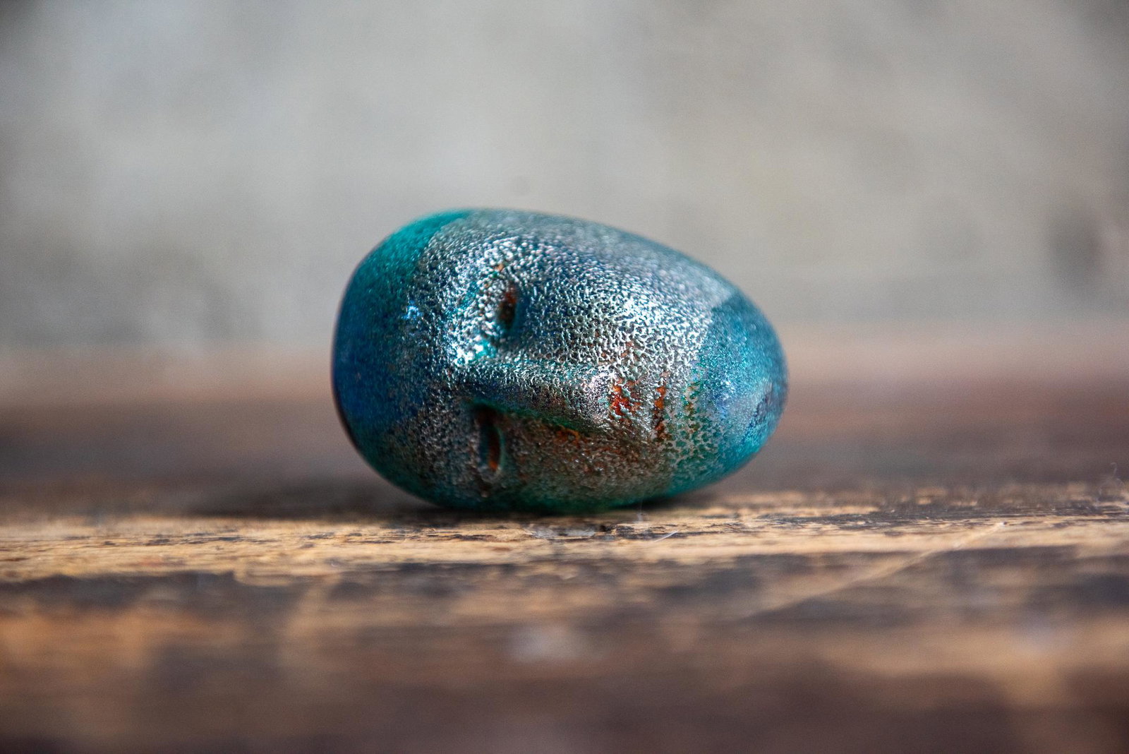 BRAINS BY BERTIL VALLIEN FOR KOSTA BODA: Bertil Vallien designed the Brains series for Kosta Boda in 1998. It consists of glass sculptures with head shapes and mythological expression. Condition Very good condition.