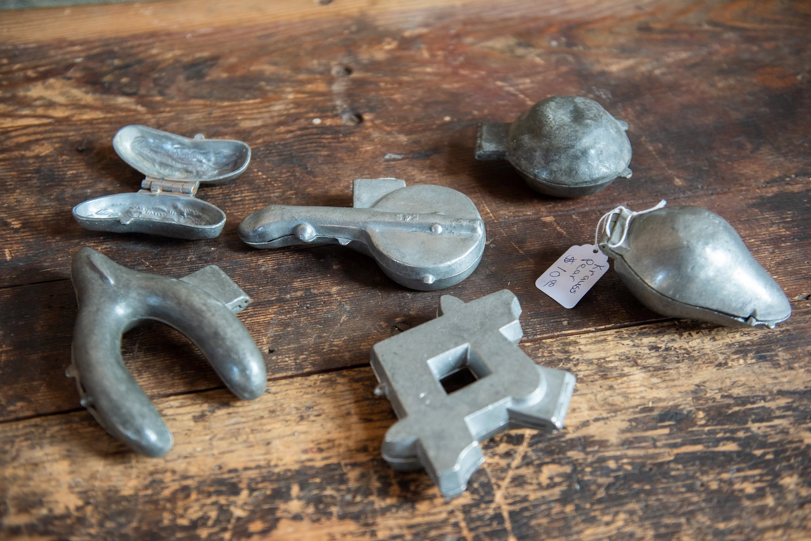 ANTIQUE ICE CREAM MOLDS #8: Assortment of antique pewter ice cream molds. Condition Various conditions.