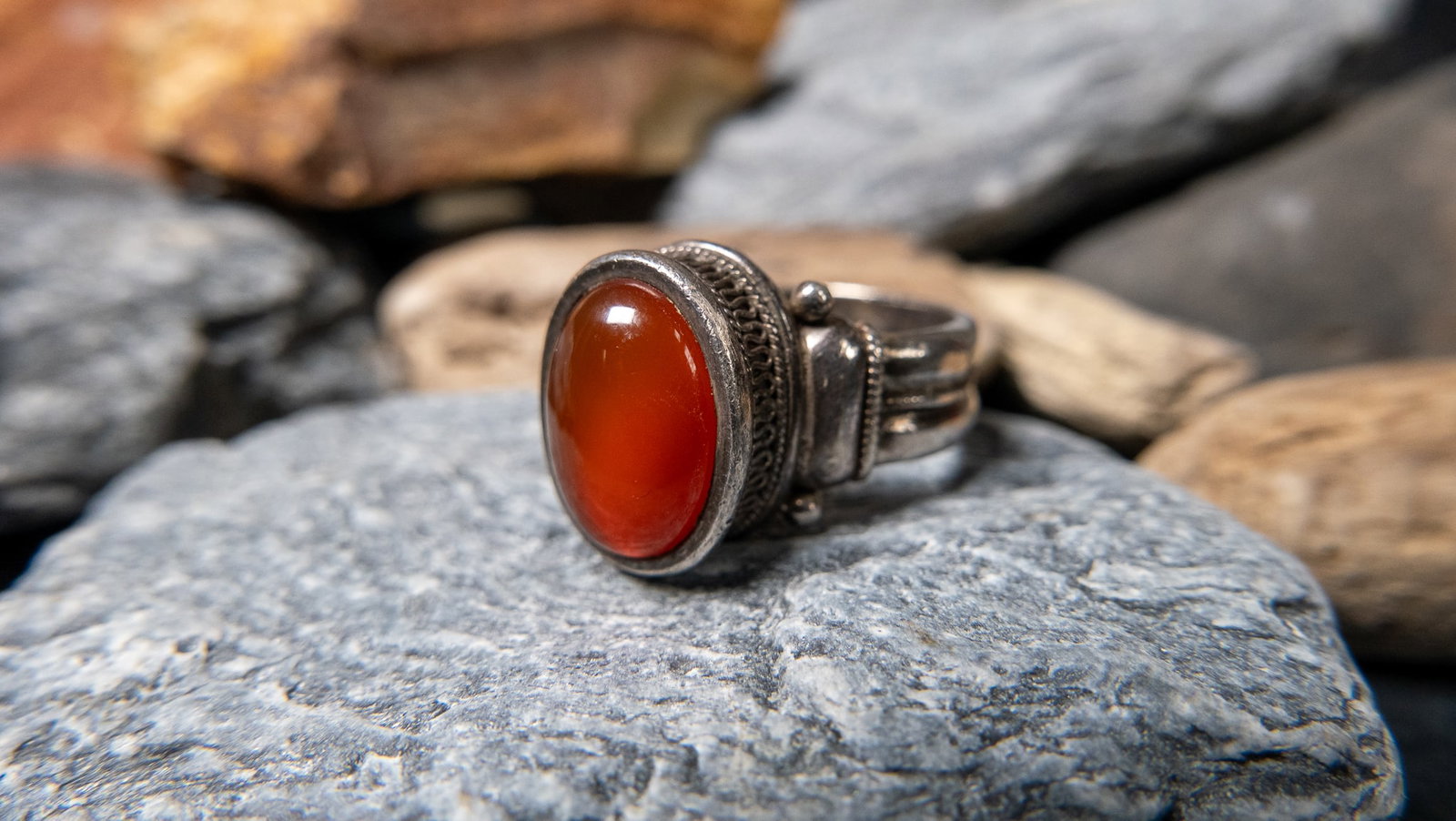 STERLING SILVER SIGNED CARNELIAN RING (1 of 3)