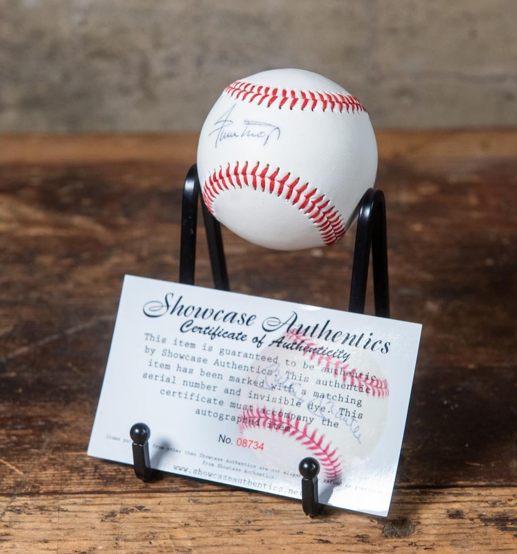 WILLIE MAYS SIGNED BASEBALL (1 of 3)