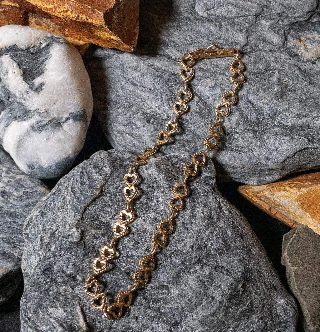 14K GOLD HEART BRACELET (1 of 4)