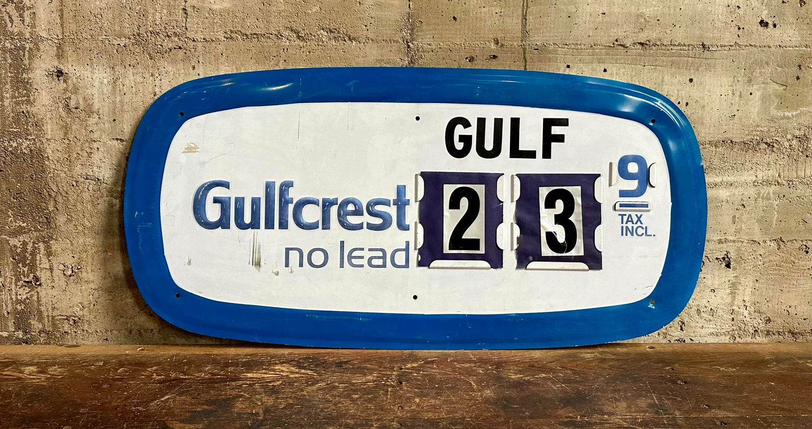 GULF OIL "GULFCREST NO LEAD" GAS STATION SIGN (1 of 6)