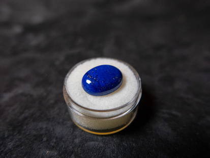 7.06 CT. LAPIS LAZULI: An oval shaped Lapis Lazuli stone. 12x16 mm. 7.06 ct.ConditionGood condition.