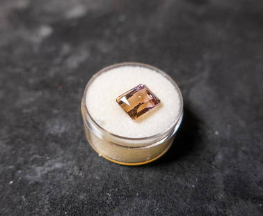 4.29 CT. AMETRINE: An octagonal cut Ametrine Brio lite. AA quality gemstone. 10x8 mm. 4.29 ct.ConditionGood condition.