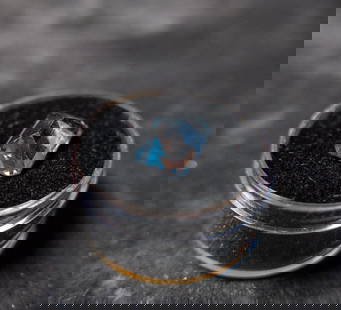 4.09 CT. BLUE TOPAZ: An octagonal cut Blue Topaz. AAA quality gemstone. 8x10 mm. 4.09 ct.ConditionGood condition.