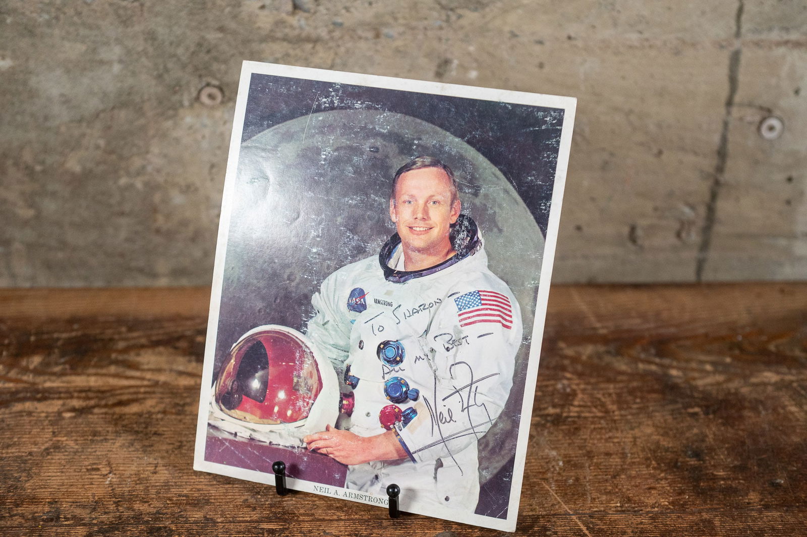 NEIL ARMSTRONG SIGNED PHOTOGRAPH W/ COA (1 of 6)