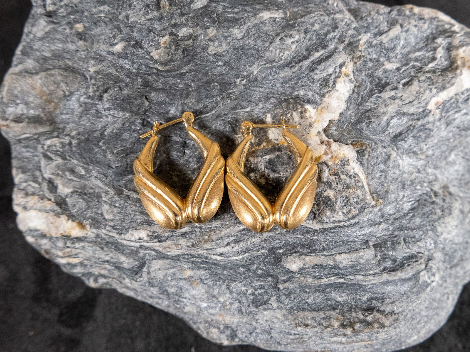 14K GOLD EARRINGS (1 of 3)