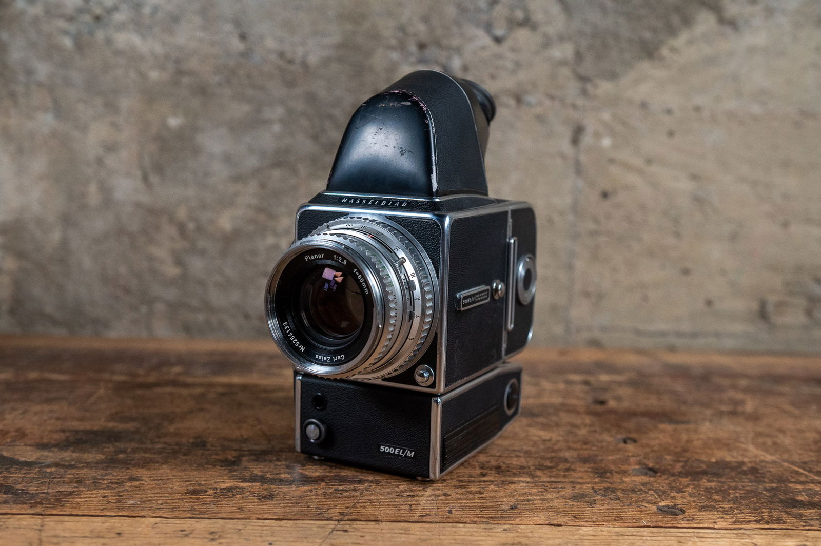 HASSELBLAD 500 EL/M BODY & ACCESSORIES (1 of 10)