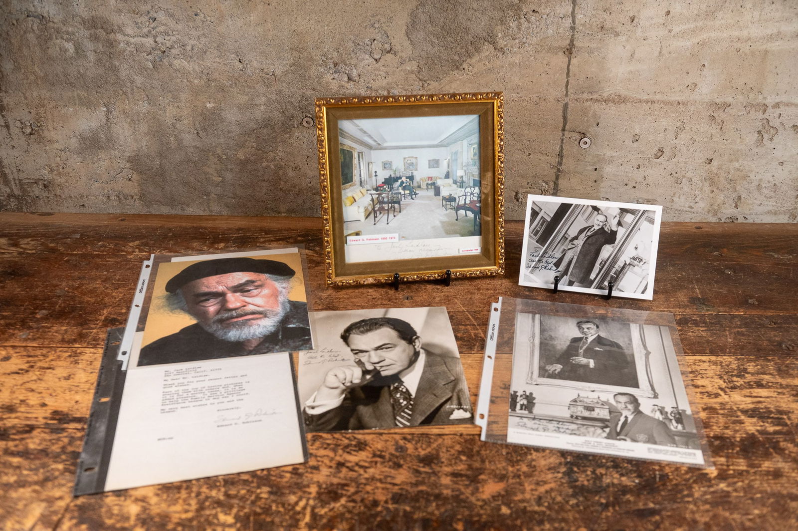 EDWARD G. ROBINSON, 6 AUTOGRAPHED PHOTOS & LETTERS (1 of 15)
