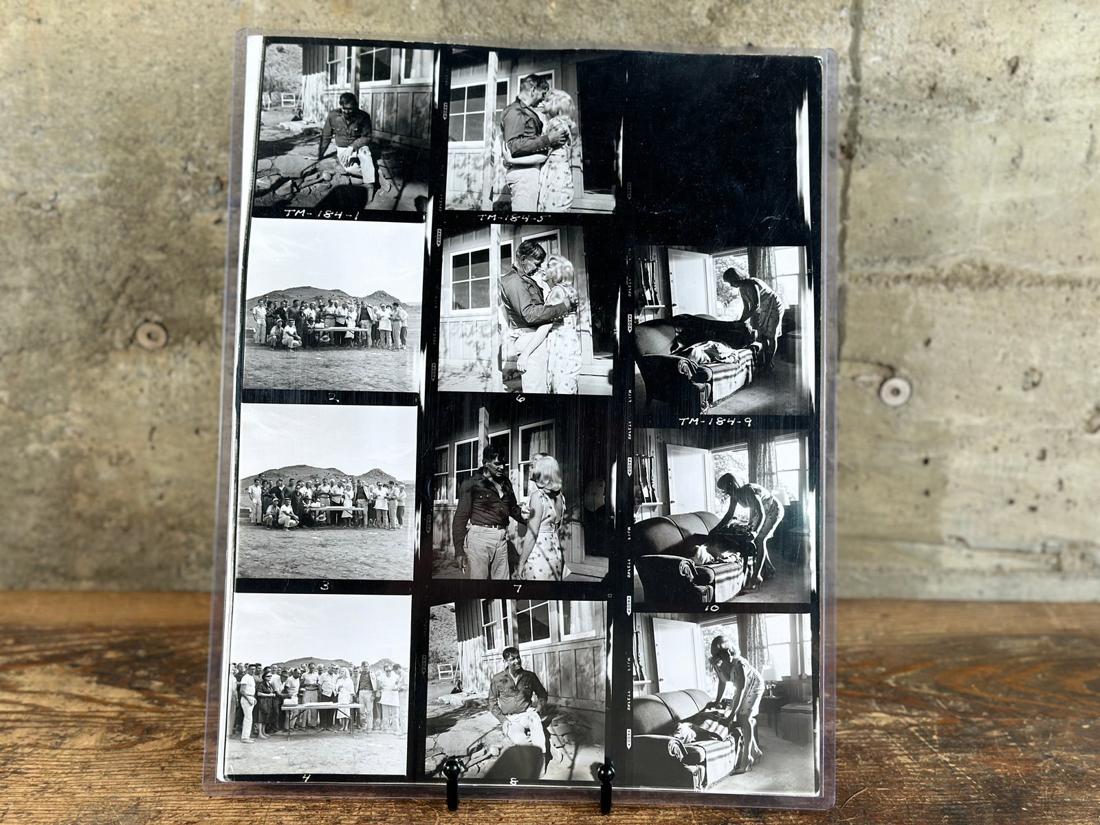 COLLECTION OF CANDID VINTAGE MOVIE PRODUCTION PHOTOS (1 of 7)