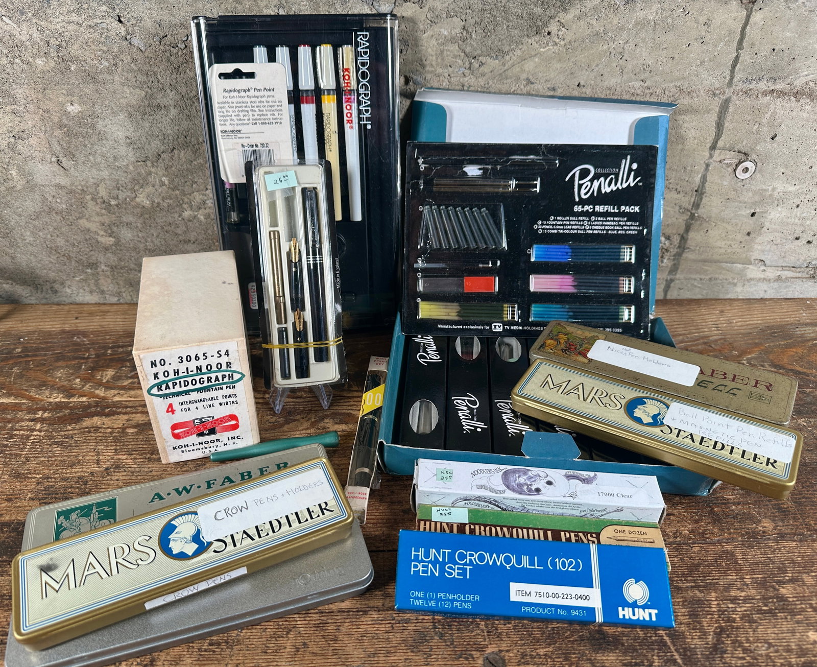 DIP PENS, PENCILS, TOOLS & MORE (1 of 9)