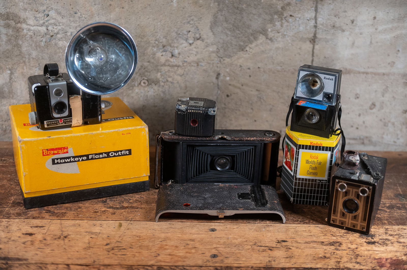 KODAK CAMERA ASSORTMENT (1 of 7)