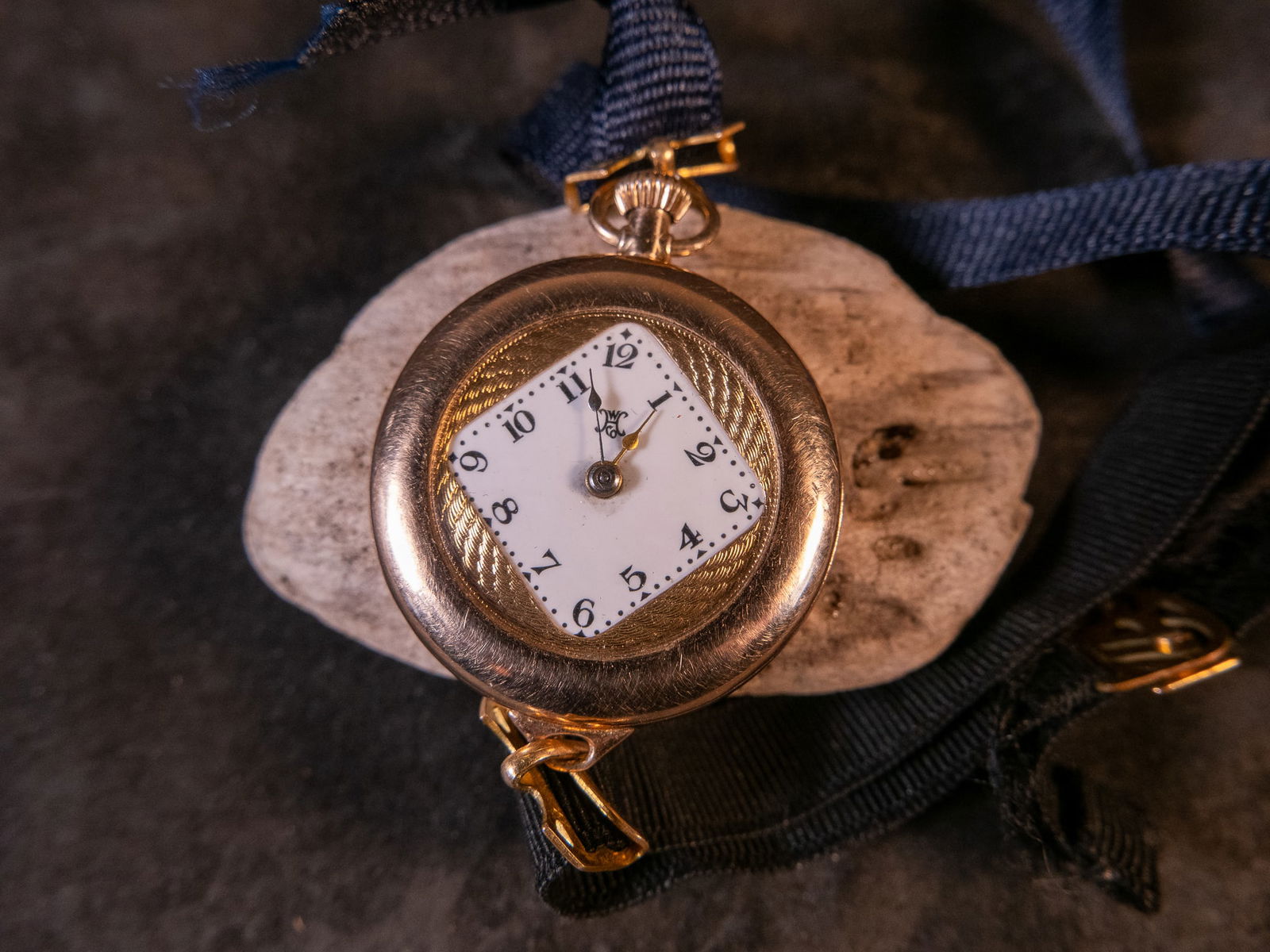 DIADEM 15 JEWEL 10K GOLD WOMENS VEST CLIP POCKET WATCH: A Diadem 15 jewel women's vest clip pocket watch manufactured in Canton, OH, circa 1914. Held in a Dueber 10K yellow gold watch case. The watch is in working condition. 