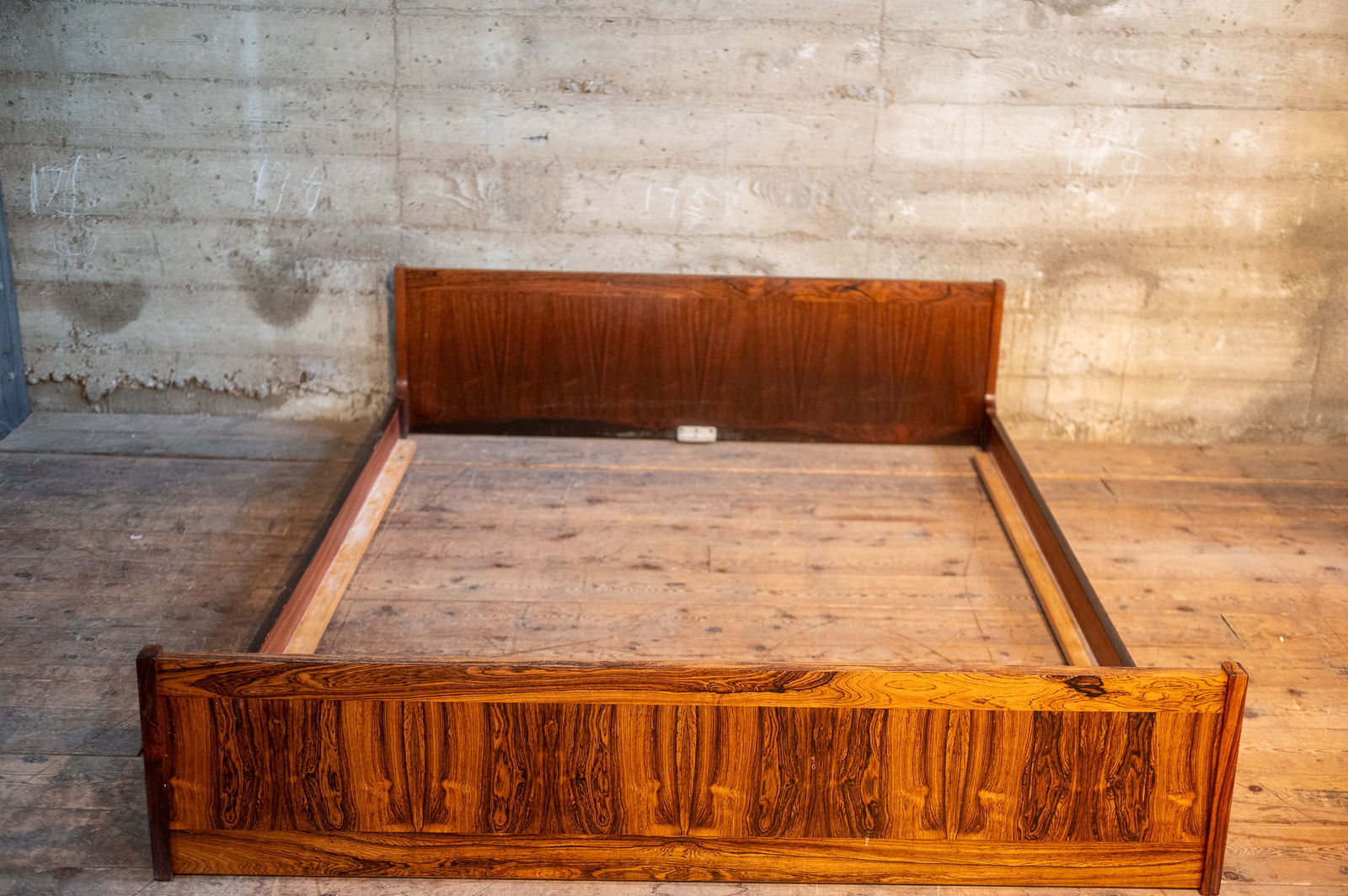 ROSEWOOD BED FRAME BY DYRLUND (1 of 5)