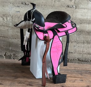 STAR ONE PINK SADDLE