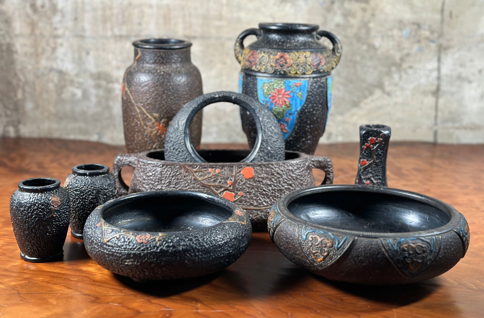 JAPANESE TOKANABE POTTERY COLLECTION: A large collection of Japanese Tokanabe pottery, marked "Made in Japan" underneath as shown in photos. All pieces are in various conditions and some do contain minor chips or cracks. The largest vase