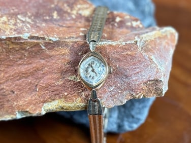 10K GOLD BULOVA LADIES WATCH