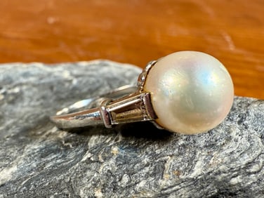 PLATINUM PEARL & DIAMOND RING