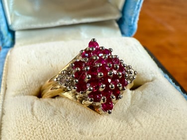 14K GOLD RUBY CLUSTER RING