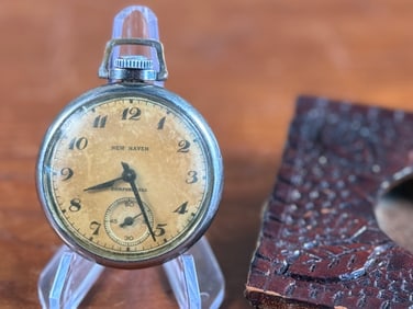 NEW HAVEN COMPENSATED POCKET WATCH W/LEATHER CASE