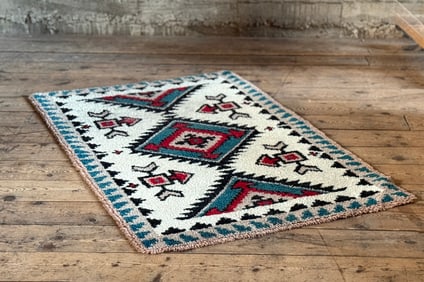 NAVAJO SOUTHWEST PATTERN RUG