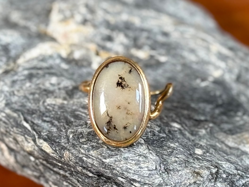 CHARITY: SALEM DOGS, MOSS AGATE GOLD RING