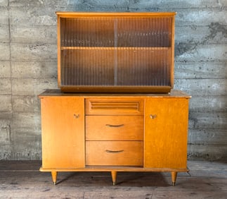MID-CENTURY HUTCH