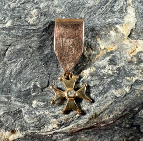 14K GOLD PENDANT