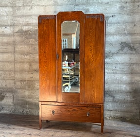 ENGLISH WARDROBE