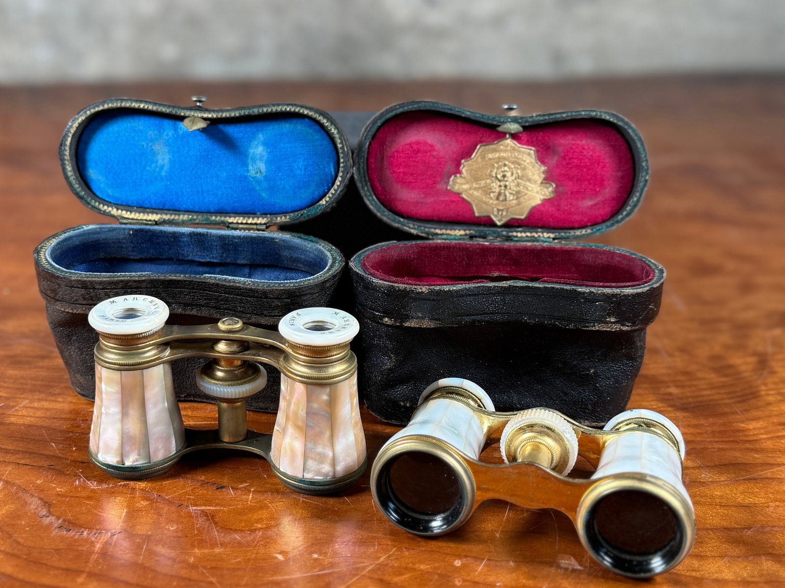 PAIR OF 19TH CENTURY OPERA GLASSES, MARCHAND & SYMAN BROS CO. (1 of 9)