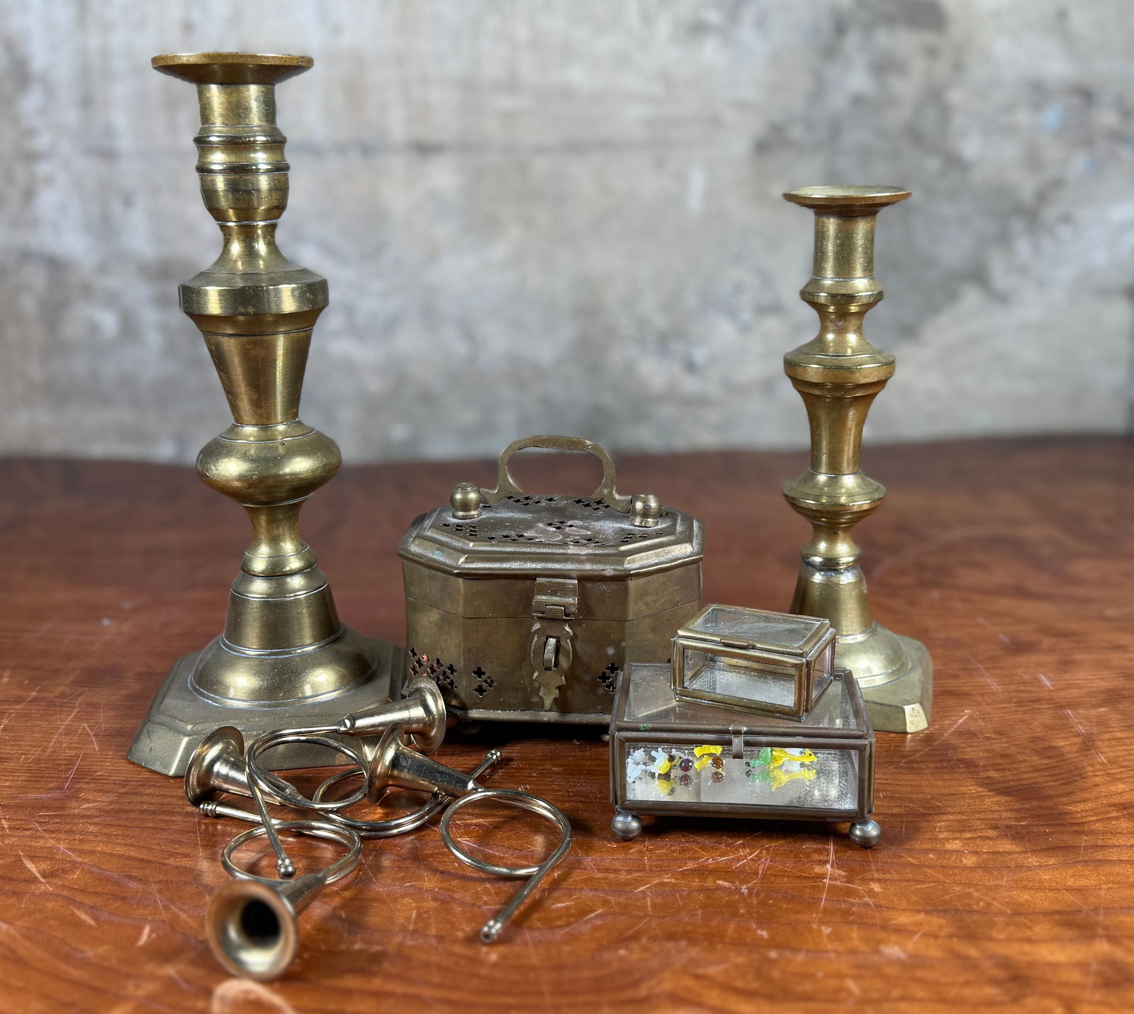 BRASS DECOR COLLECTION: This lot features a curated collection of assorted brass decor items.