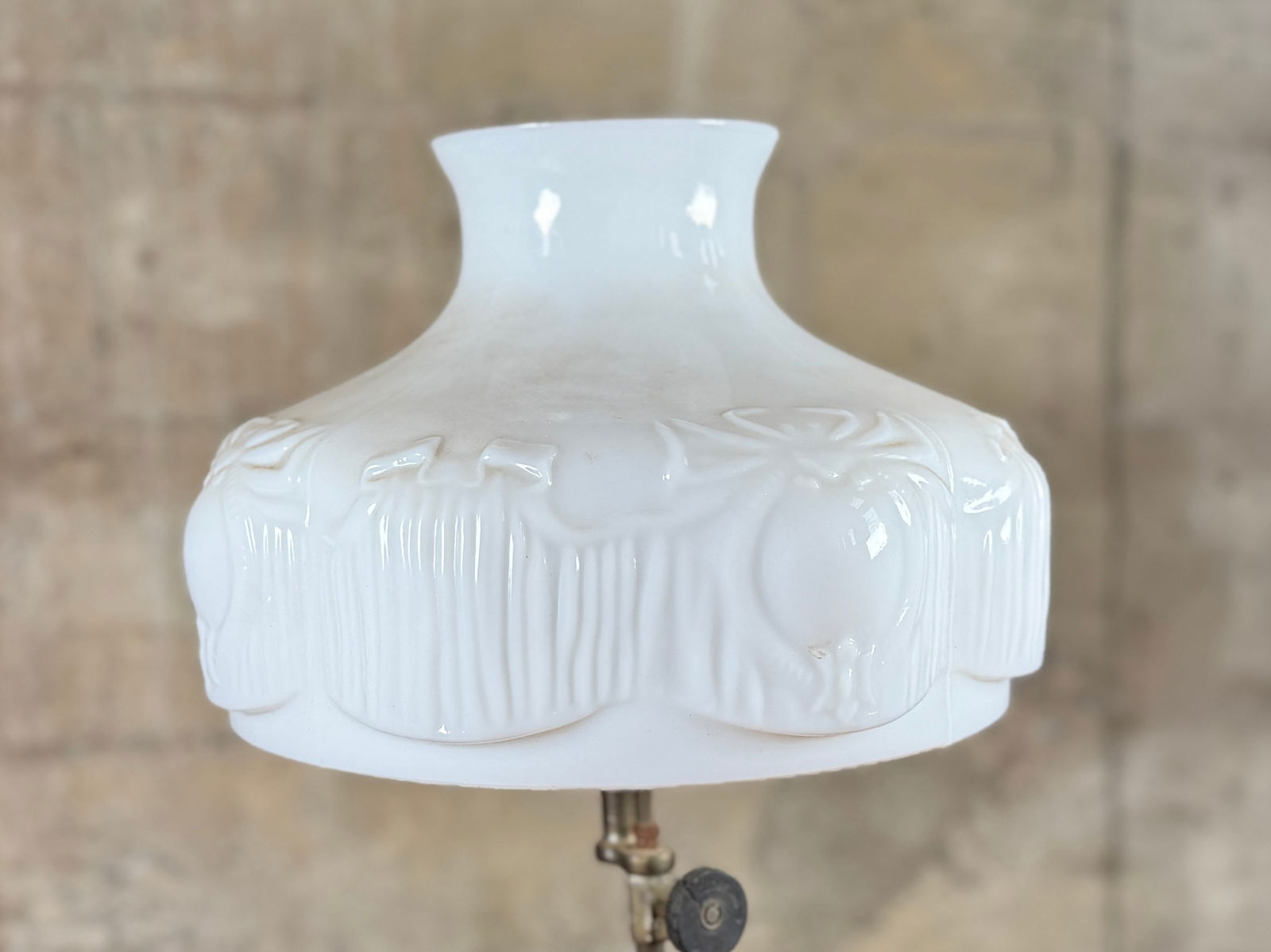 COLEMAN QUICK-LITE TABLE LAMP - 2